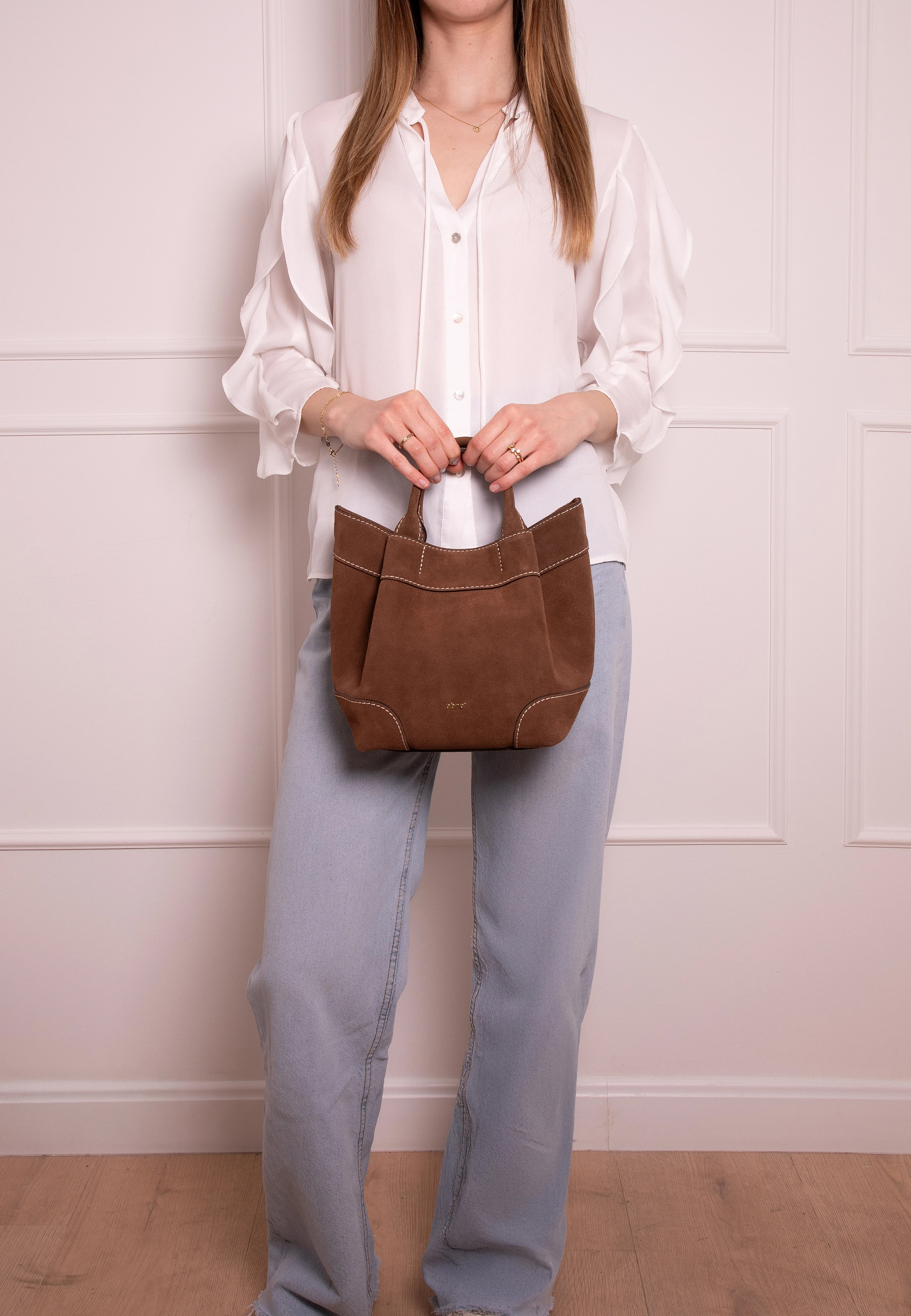 Shopping ESSENTIAL small Pelle Suede