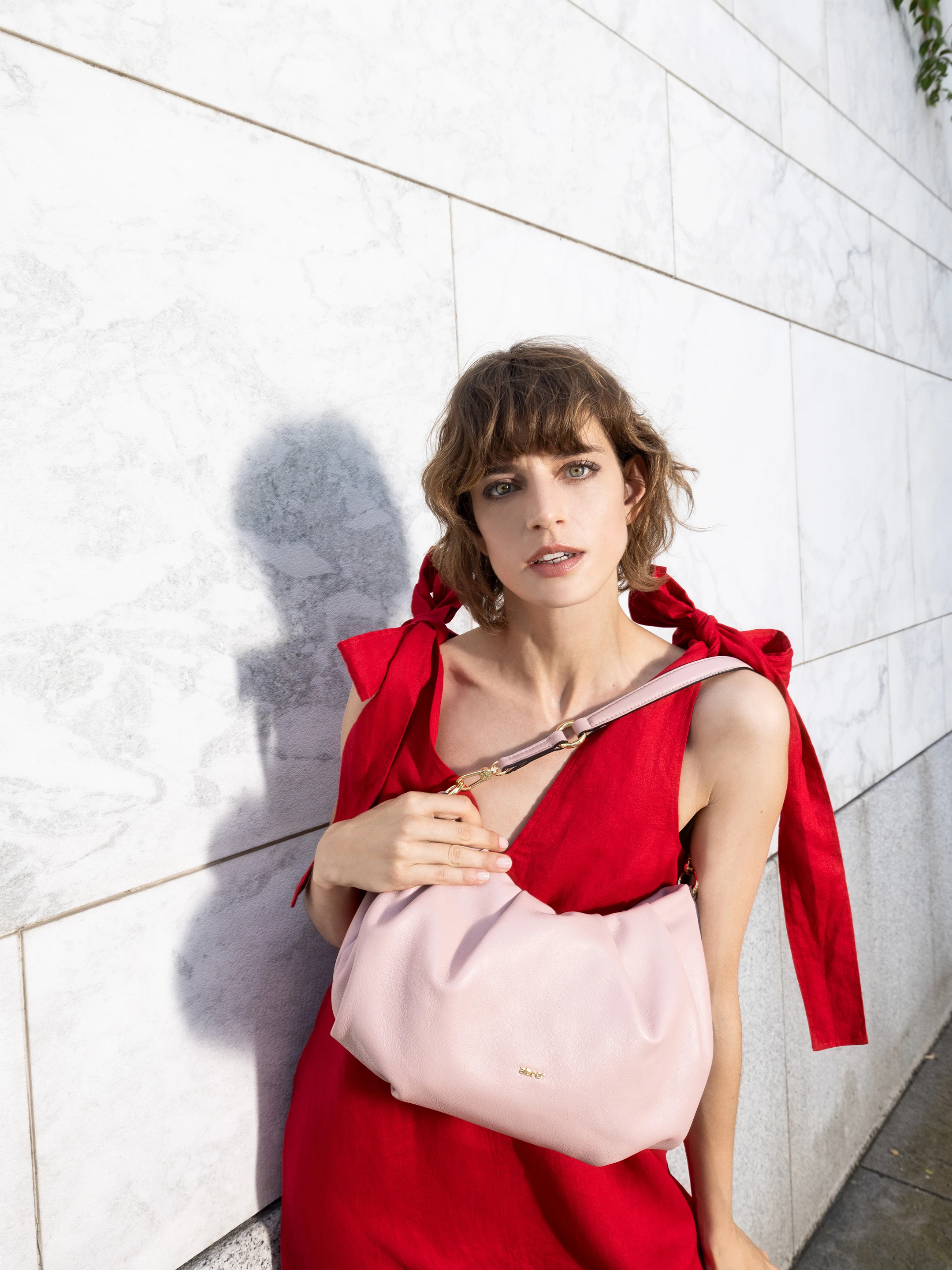 Schultertasche DAYA Leder Piuma lucido